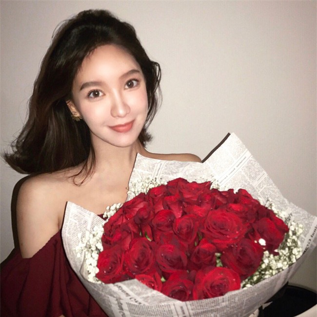 Con gái tỷ phú Trung Quốc: Ở nhà làm công chúa ngập trong đồ hiệu, lấy chồng đổi ngôi... lên nữ hoàng - Ảnh 29.