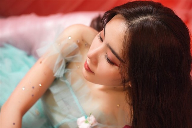 Quế Vân bất ngờ lên tiếng tố xấu Trường Giang: Tôi thương em Nhã Phương rất nhiều! - Ảnh 1.