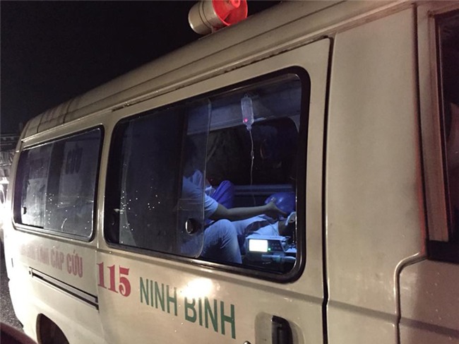 tai nạn,tai nạn giao thông,cao tốc Pháp Vân,xe cứu thương,xe cấp cứu