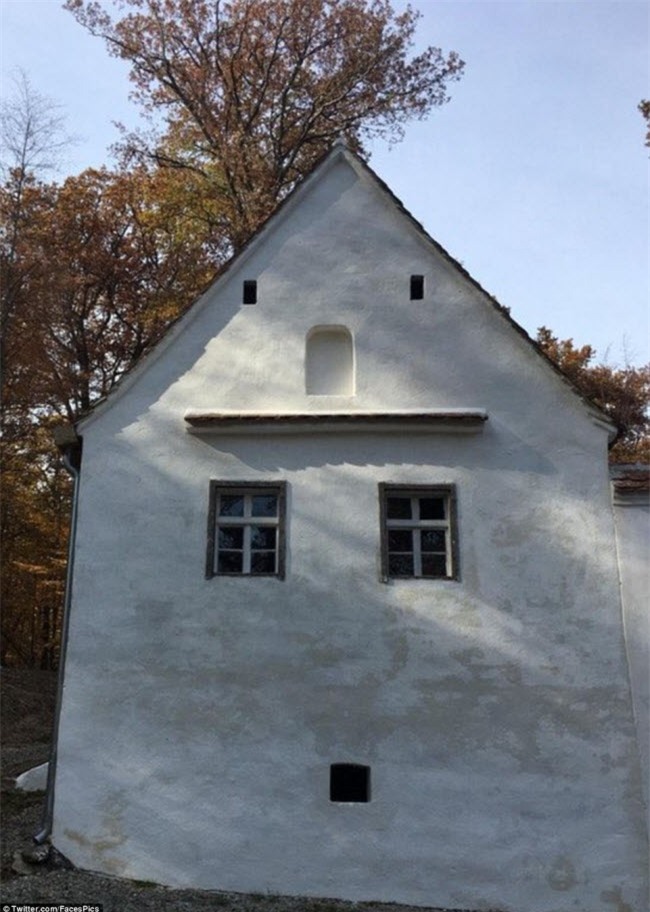 khi nhung vat quanh ta dot nhien trong giong mat nguoi den ky la hinh anh 16