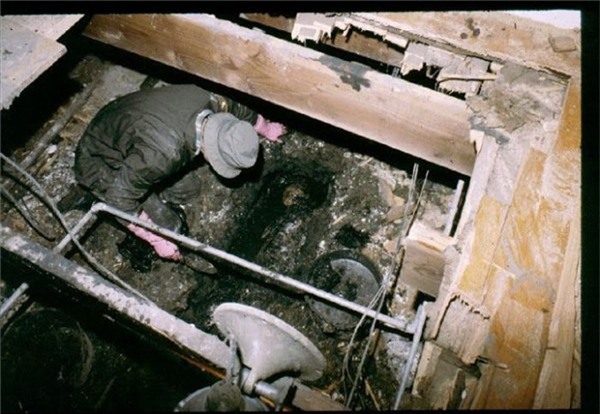 Nguyên mẫu của tên hề đáng sợ Pennywise trong phim IT: Gã hề biến thái Pogo, kẻ đã cưỡng bức, sát hại 33 nam thanh niên trong 6 năm - Ảnh 4.