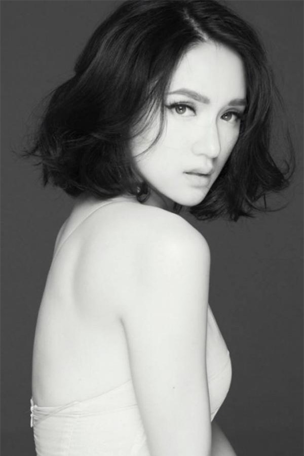 co mot phien ban huong giang day noi loan truoc khi dang quang hoa hau - 2