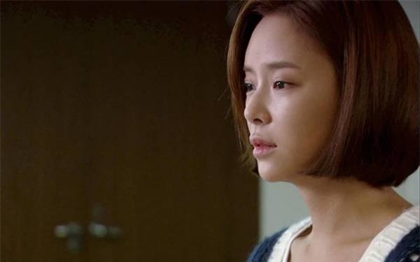 Mới qua 100 ngày của anh trai mà chị dâu tôi đã đòi bế cả con về nhà mẹ đẻ - Ảnh 1.