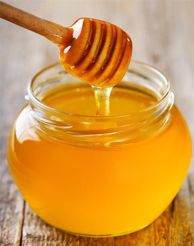 Thêm vài giọt dung dịch này vào bã trà túi lọc để đắp sẽ giúp da bạn căng bóng hơn 150% - Ảnh 5.