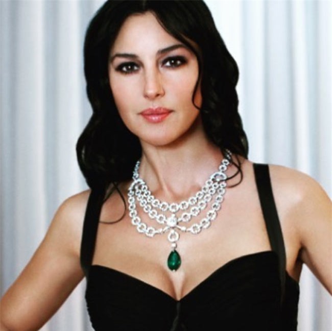 co dao 53 tuoi co ve dep dan ba nhat trong tat thay dan ba y hinh anh 7