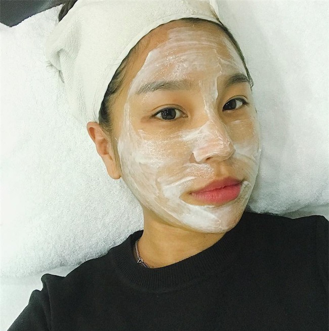 Gạn lại nước vo gạo rồi thêm 1 thìa bột mỳ để đắp mặt, da bóng khoẻ lên trông thấy mà chẳng tốn đến 5 nghìn - Ảnh 5.