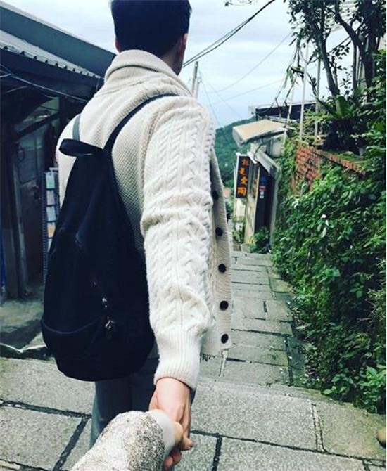 diem my 9x bay to thuong nho, cong khai hinh anh ve ban trai dai gia - 4