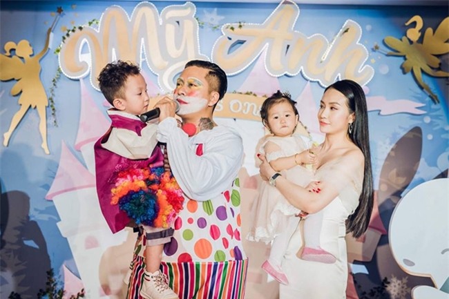 bat ngo voi hinh anh o nha cua anh chang xam tro duy manh, tuan hung hinh anh 11