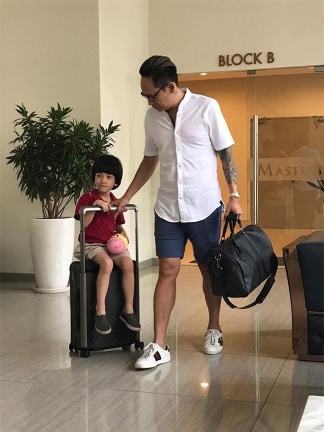 bat ngo voi hinh anh o nha cua anh chang xam tro duy manh, tuan hung hinh anh 5