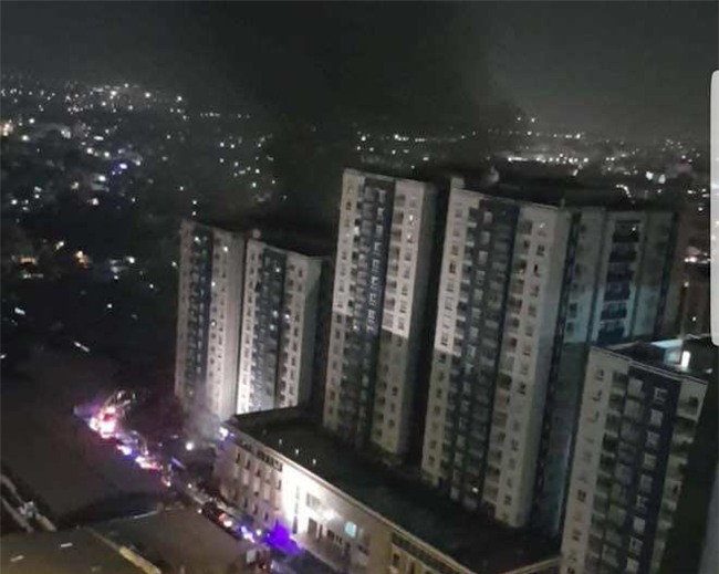 anh: hien truong vu chay chung cu carina plaza khien 13 nguoi chet o tp.hcm - 4