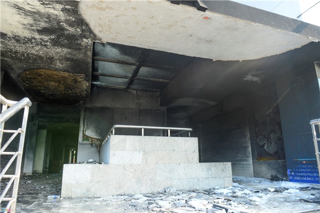 Hien truong vu chay 13 nguoi chet o chung cu Carina Sai Gon hinh anh 2