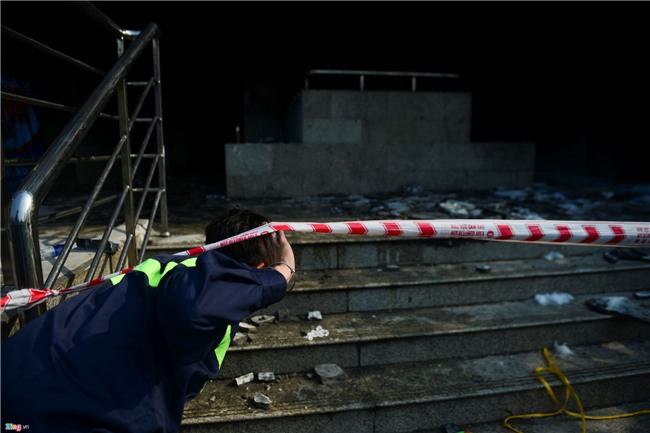 Hien truong vu chay 13 nguoi chet o chung cu Carina Sai Gon hinh anh 4