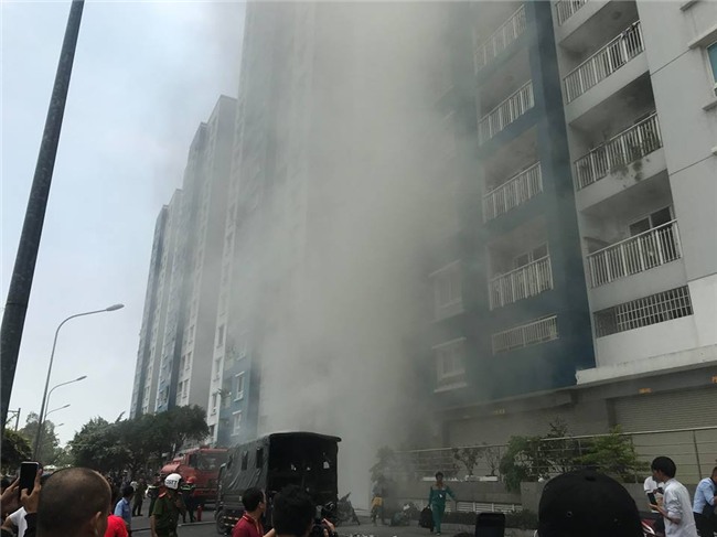 cháy chung cư,chung cư Carina,Chung cư cao cấp,cháy lớn ở TP HCM
