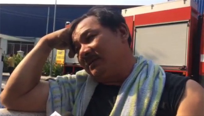 Người thoát nạn sau vụ hỏa hoạn ở chung cư Carina: Bấm còi báo cháy không kêu, tôi phải đi gõ cửa từng nhà để hô hoán - Ảnh 1.