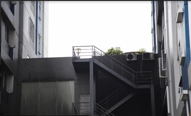 hien truong day am anh cua vu chay khien 13 nguoi tu vong tai chung cu carina plaza - 13