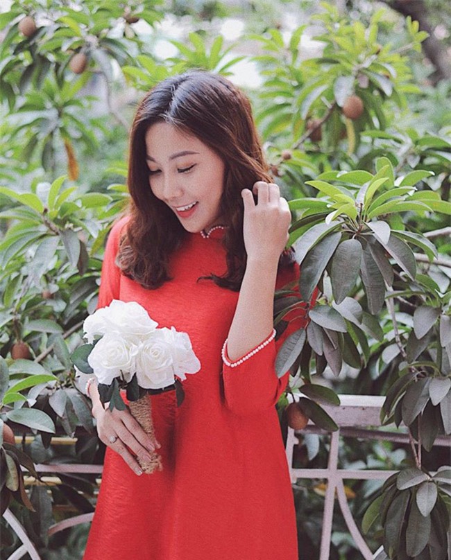 ve dep mon mon "vua thay da yeu" cua nu mc thoi tiet vtv hinh anh 17