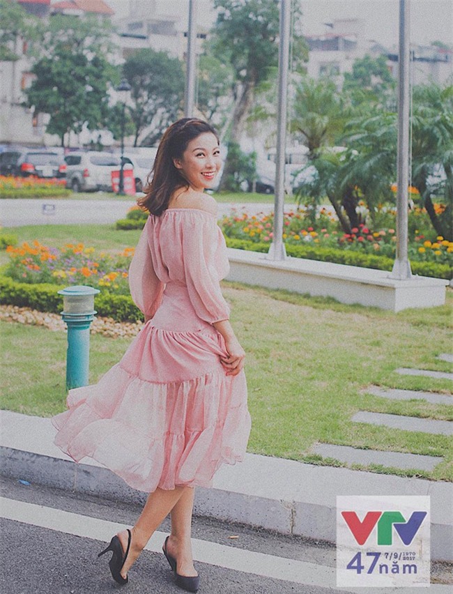 ve dep mon mon "vua thay da yeu" cua nu mc thoi tiet vtv hinh anh 5