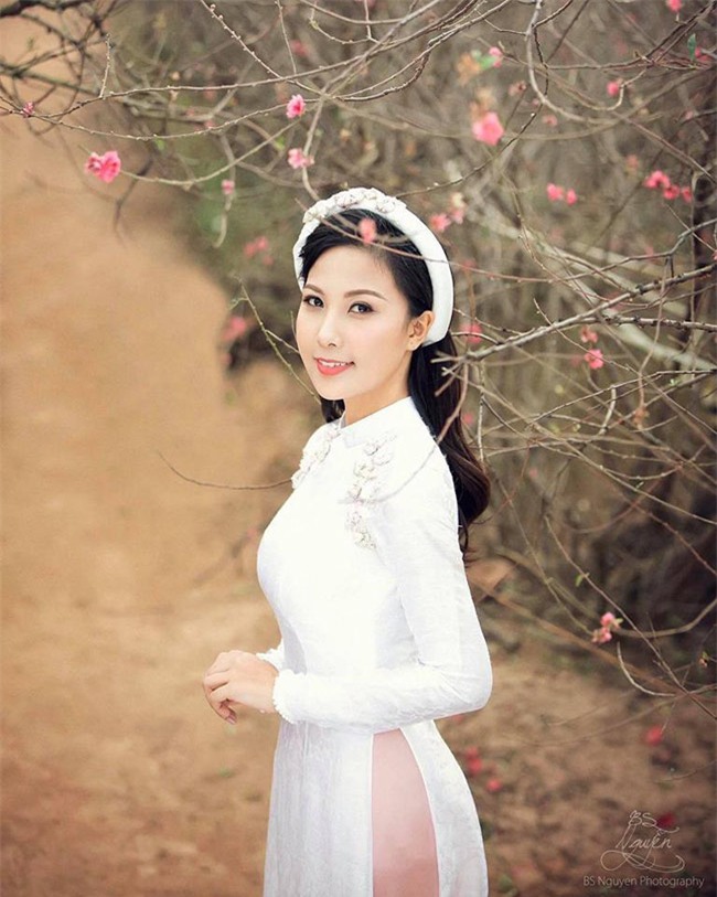 ve dep mon mon "vua thay da yeu" cua nu mc thoi tiet vtv hinh anh 8