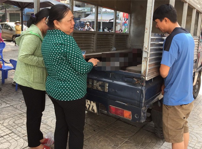 Thêm một gia đình  có 3 người chết trong vụ cháy chung cư Carina