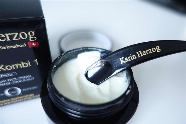 Đây chính là bí quyết đẹp hơn mỗi ngày ngay cả khi bầu bí của Công nương Kate - Ảnh 4.