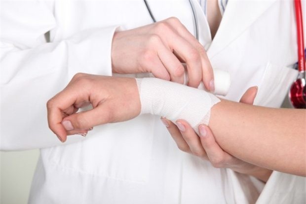 Cháy lớn ở chung cư TP.HCM: Sơ cứu người bị bỏng do hỏa hoạn thế nào cho đúng cách?