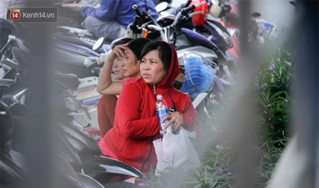 Nhìn lại toàn bộ diễn biến và những câu chuyện ám ảnh trong vụ cháy kinh hoàng ở chung cư Carina khiến 14 người thiệt mạng - Ảnh 13.