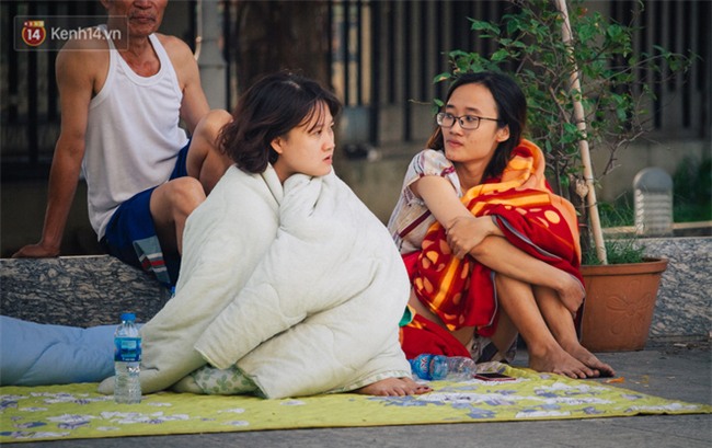 Nhìn lại toàn bộ diễn biến và những câu chuyện ám ảnh trong vụ cháy kinh hoàng ở chung cư Carina khiến 14 người thiệt mạng - Ảnh 13.