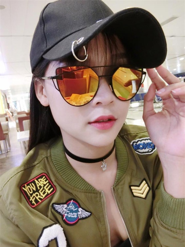 nhung lan gay xon xao showbiz cua cac hot girl viet hinh anh 10