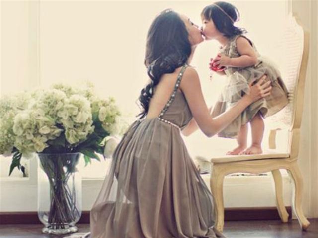 Khoa học chứng minh: Con thông minh là do gen di truyền từ mẹ!