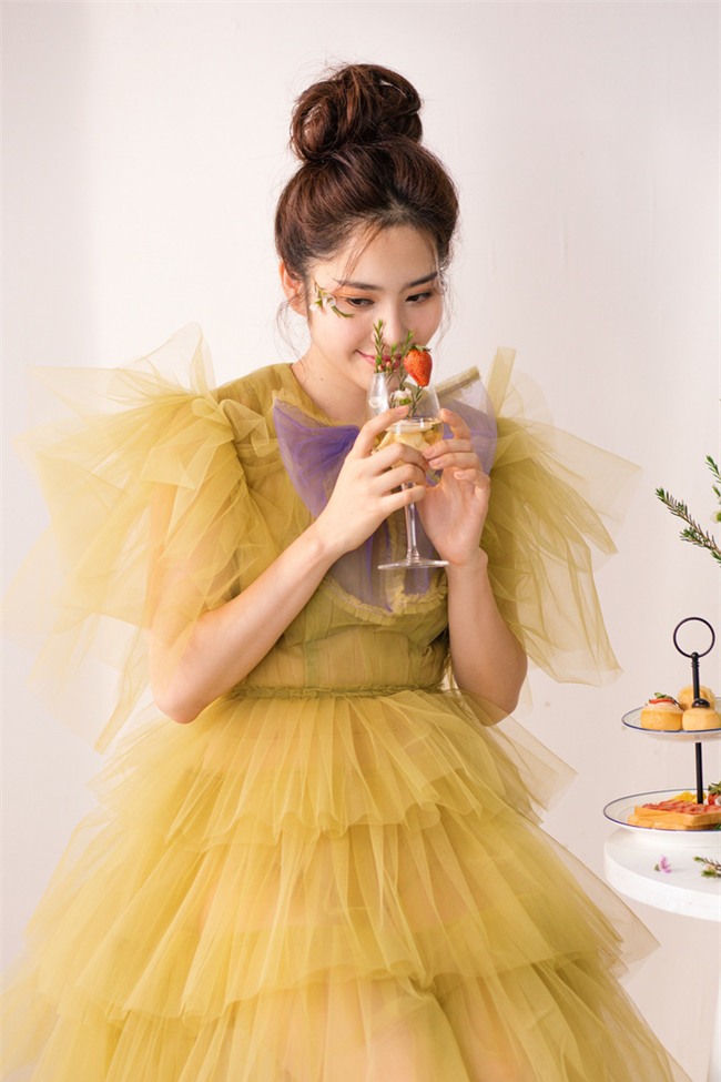 Nam Em tự tay “làm hỏng” đứa con tinh thần đầu tiên - Ảnh 1.