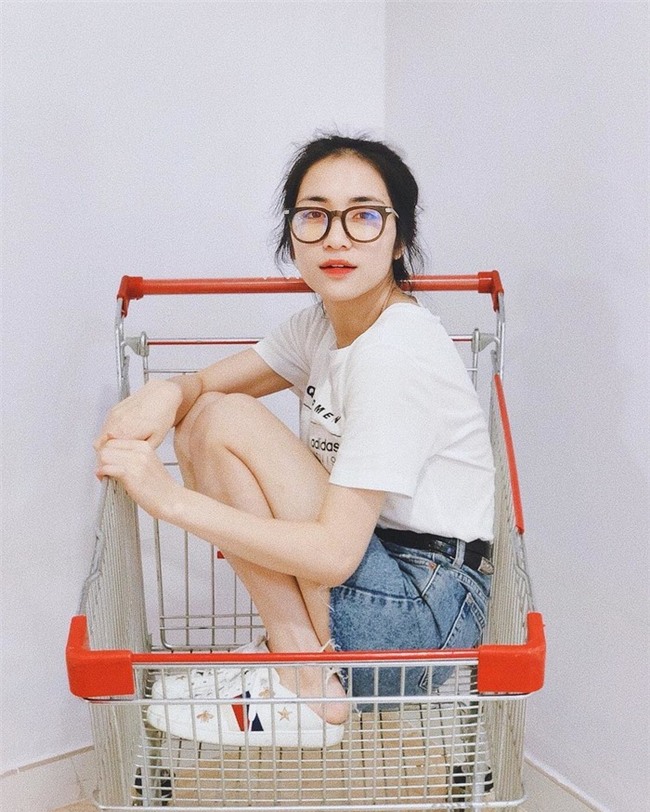 Ai để quên Hòa Minzy ở siêu thị thì