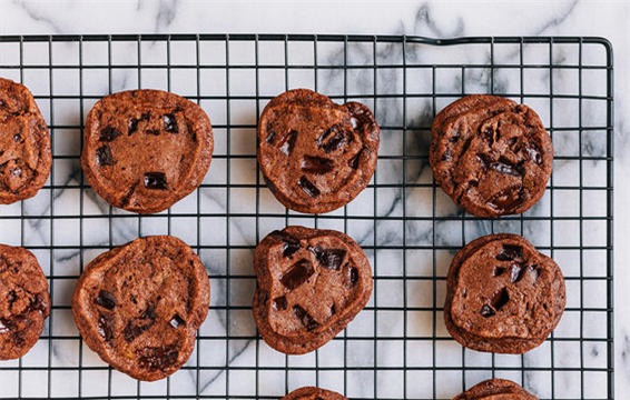 6 thói quen ăn uống gây hại chuyện ấy