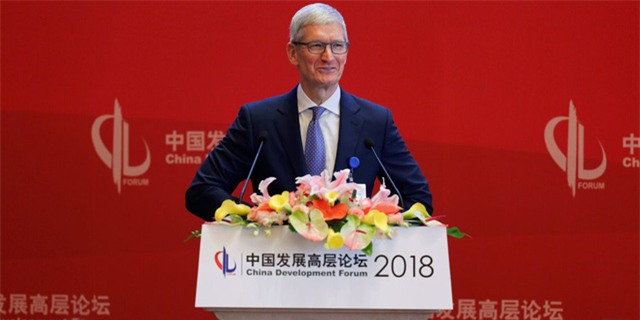 CEO Tim Cook phát biểu về vấn đề của Facebook tại Diễn đàn Phát triển Trung Quốc ở Bắc Kinh.