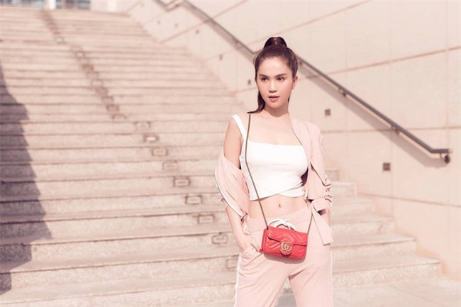 Có ai như Ngọc Trinh, đã sắm một loạt đồ hiệu màu hồng lại còn diện cả loạt váy áo màu hồng mới chịu  - Ảnh 9.