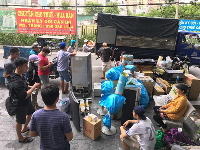 Chủ đầu tư hứa khắc phục chung cư Carina trong vòng 30 ngày, cư dân sống dở chết dở đi tìm chỗ ở mới - Ảnh 10.