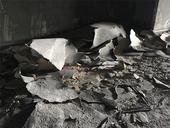 Chủ đầu tư hứa khắc phục chung cư Carina trong vòng 30 ngày, cư dân sống dở chết dở đi tìm chỗ ở mới - Ảnh 3.