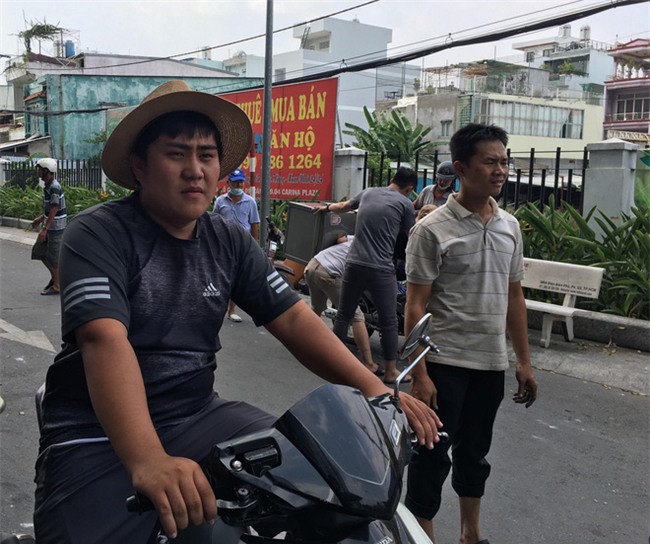 Chủ đầu tư hứa khắc phục chung cư Carina trong vòng 30 ngày, cư dân sống dở chết dở đi tìm chỗ ở mới - Ảnh 8.