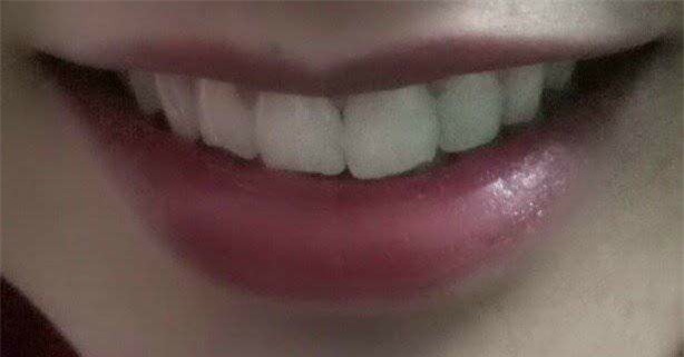 Khoe môi gợi cảm tiện thể khoe luôn ria mép, cô gái khiến cư dân mạng mắt xem ảnh tay nhặt mồm vì cười - Ảnh 8.