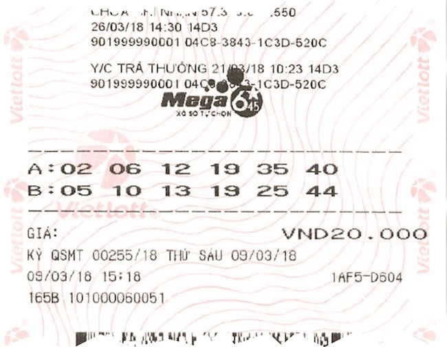 Nữ nhân viên văn phòng tay run run nhận jackpot 64 tỉ của Vietlott