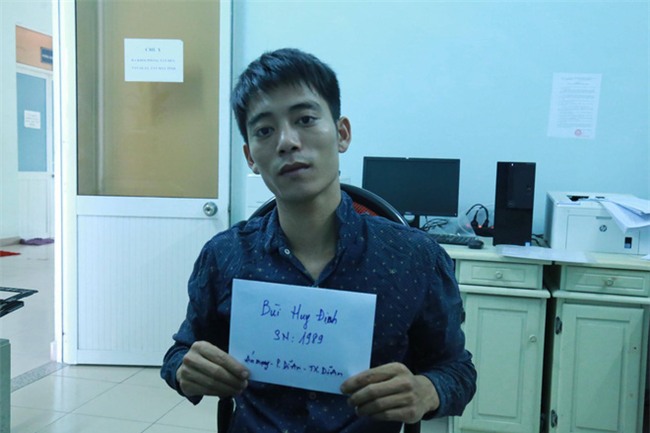 Nam thanh niên gọi hội bạn đâm chết người vì ghen tuông với bạn gái cũ - Ảnh 1.