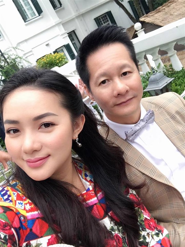 to mo cuoc song cua 5 nguoi dep mien tay lay chong sieu giau hinh anh 9