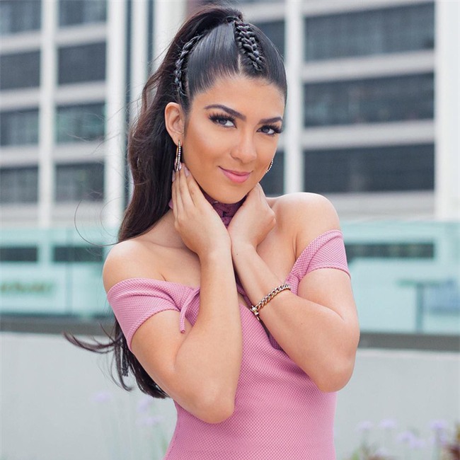 Chỉ nhờ 10 phút xông mặt mỗi tuần mà cô nàng này đã không còn bị mụn suốt nhiều tháng nay - Ảnh 2.