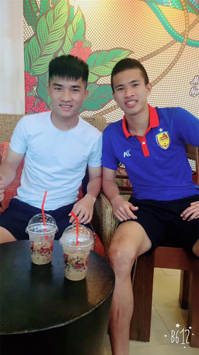 Đội trưởng U19 SLNA “gây bão” vì quá giống Công Vinh - 9