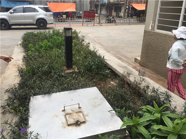 Cụ già 75 tuổi rơi từ tầng 6 xuống đất tử vong ở Sài Gòn - Ảnh 2.