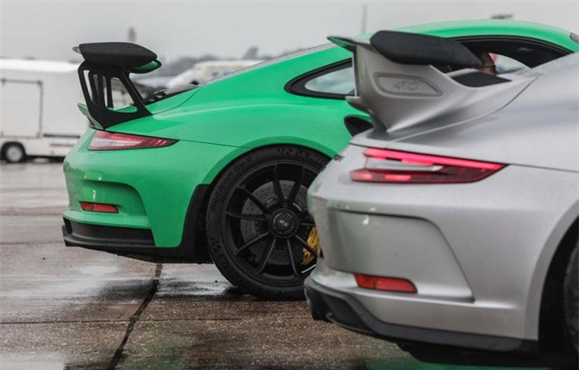 Một bức ảnh nhìn thôi đã toát lên sự giàu có: Hội nhà giàu offline, hơn 300 siêu xe trị giá 2.400 tỷ tụ hội - Ảnh 14.