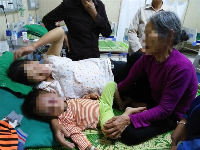 Xót cảnh bé trai 2 tuổi đẻ ra không biết mặt cha, đến khi mẹ lấy chồng thì bị cha dượng đánh đập phải nhập viện cấp cứu - Ảnh 2.