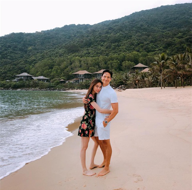 Hình ảnh trước đó, khiến nhiền người ghen&nbsp;tỵ&nbsp;khi thấy ​Hồ Ngọc Hà hạnh phúc ôm Kim Lý tại Đà Nẵng. - Tin sao Viet - Tin tuc sao Viet - Scandal sao Viet - Tin tuc cua Sao - Tin cua Sao