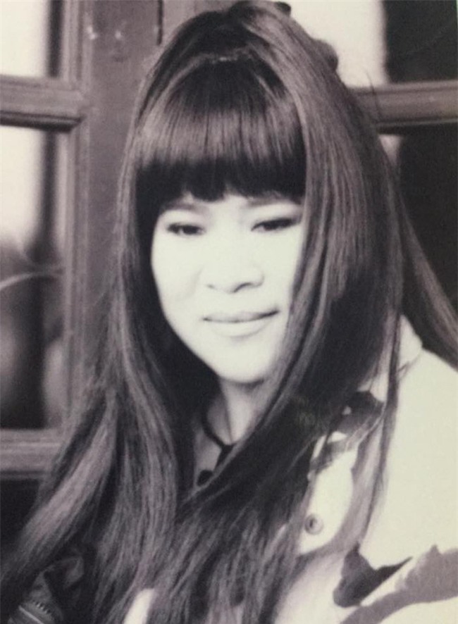 Loạt ảnh thời trẻ của diễn viên hài Minh Vượng: Vóc dáng mảnh mai, ăn mặc sexy - Ảnh 4.