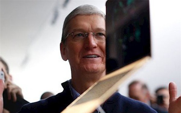 CEO Tim Cook: "Tôi sẽ không bị rơi vào hoàn cảnh như Facebook"