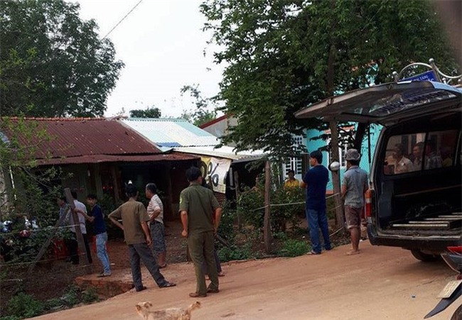 Vụ bé trai 8 tuổi nghi bị người tình của mẹ đánh chết: Nó chở xác thằng bé về rồi bình thản gọi xe mai táng